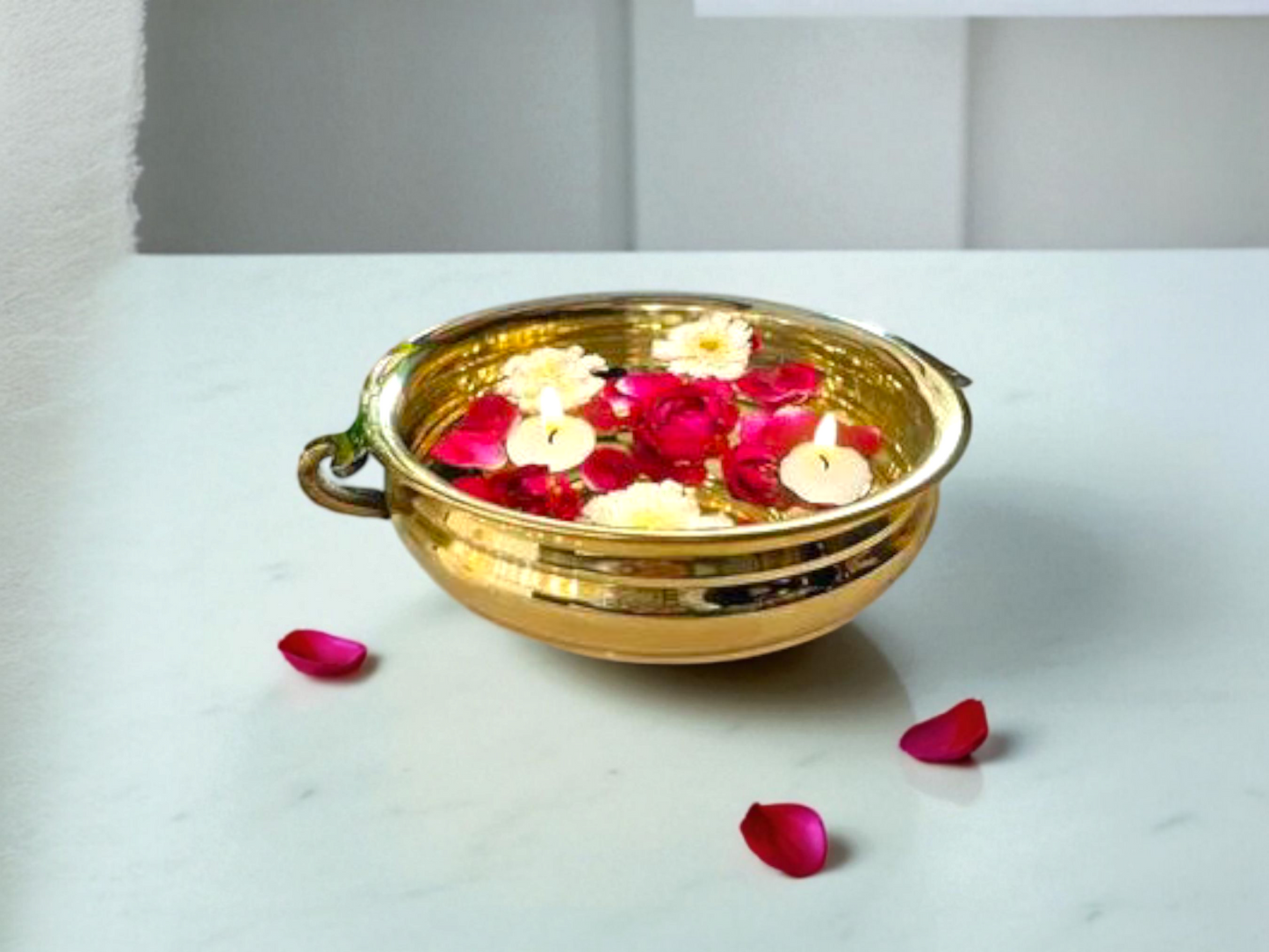✨ Elegant Brass Urli Bowl – Traditional Indian Décor for Home & Festive Celebrations ✨